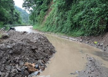 Jalan Km 70 Desa Birun Menuju Kerinci Yang Longsor Sudah Kembali Bisa Dilalui Kendaraan
