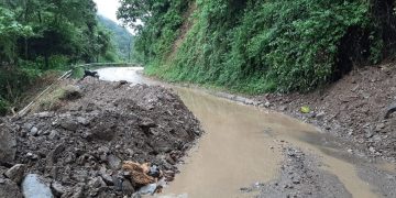 Jalan Km 70 Desa Birun Menuju Kerinci Yang Longsor Sudah Kembali Bisa Dilalui Kendaraan