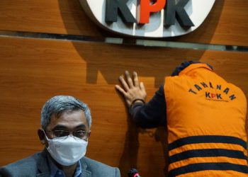 KPK Amankan 1 Orang Tersangka Terkait Kasus Suap Pengesahan RAPBD Provinsi Jambi Tahun 2017-2018