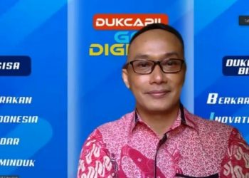 Prof Zudan Arif Berbagi Pengalaman di Depan Mahasiswa Baru Fakultas Hukum  UNS