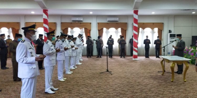 Lantik 25 Pejabat Administrator Esselon Tiga, Bupati Merangin Minta Jalankan Program dan Visi Misi Bupati