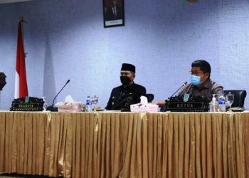 DPRD Gelar Rapurna Penyampaian Pandangan Umum Fraksi Terkait Pelaksanaan APBD Kota Jambi