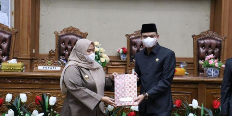 DPRD Muaro Jambi Rapat Paripurna KUA PPAS Tahun Anggaran 2022