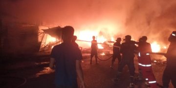 Kios UMKM Di Depan Bank 9 Jambi Merangin Hangus Dilalap Si Jago Merah