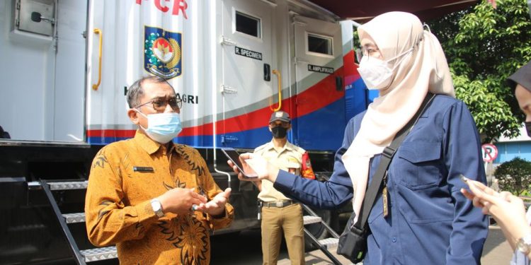 Gunakan Mobile Lab PCR, Kemendagri Gelar Tracing Covid-19 Bagi Pegawai Ditjen Dukcapil