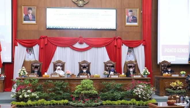 Ketua DPRD Yuli Setia Bhakti Pimpin Paripurna Istimewa Mendengar Pidato Kenegaran HUT RI Ke-76