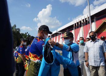 Gubernur Al Haris Lepas 101 Atlet Jambi ke PON XX di Papua