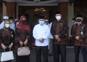 Bentuk Program Jambi Bersedekah, Al Haris Berharap Dapat Membantu Masyarakat