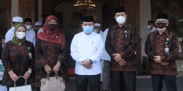 Bentuk Program Jambi Bersedekah, Al Haris Berharap Dapat Membantu Masyarakat