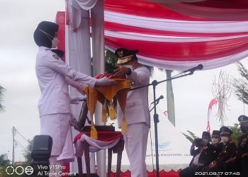 Pimpin Upacara Pengibaran Bendera, Al Haris Optimis Indonesia Mampu Hadapi Tantangan