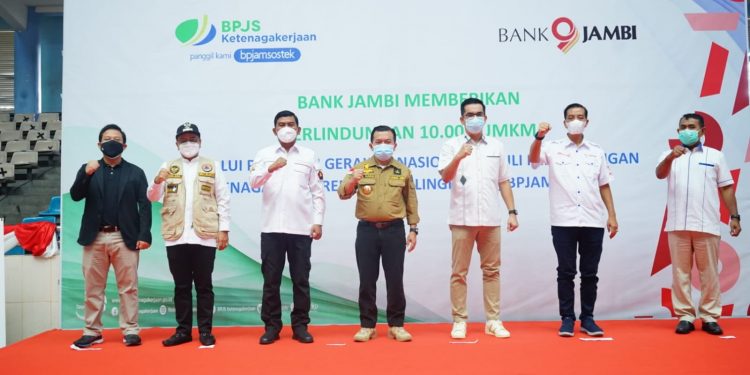 Hadiri Vaksin BPJS Ketenagakerjaan, Al Haris Tegaskan Komitmen Bersama Tekan Kasus Covid 19 di Jambi