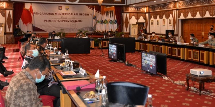 Gubernur Al Haris Mendapat Apresiasi Dari Mendagri Atas Penanganan Covid-19 di Jambi.