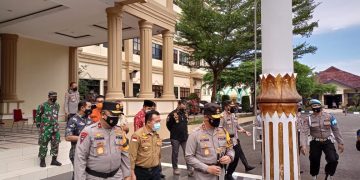 Gubernur Al Haris Ajak Perusahaan Bantu Masyarakat yang Terdampak Covid-19
