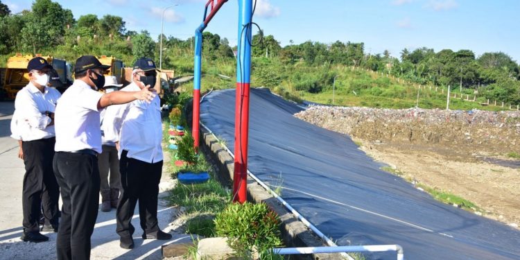 Tinjau TPA Sampah Manggar, Menteri Basuki Minta Pemkot Balikpapan Tingkatkan Layanan Pengelolaan Sampah 