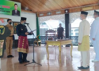 Wabup Bakhtiar Lantik 74 Pejabat Administrator dan Pengawas