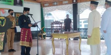 Wabup Bakhtiar Lantik 74 Pejabat Administrator dan Pengawas