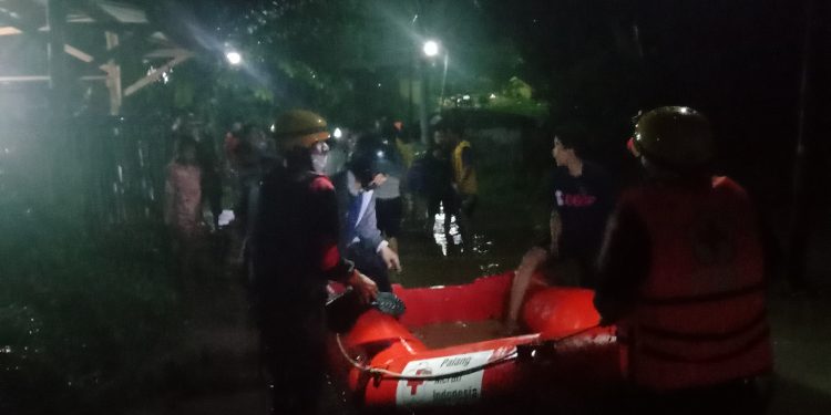 Hujan Lebat Picu Banjir di Lebak, Seorang Warga Dilaporkan Hanyut 