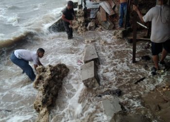 Sebanyak 34 Warga Mengungsi Akibat Banjir Rob di Kepulauan Riau