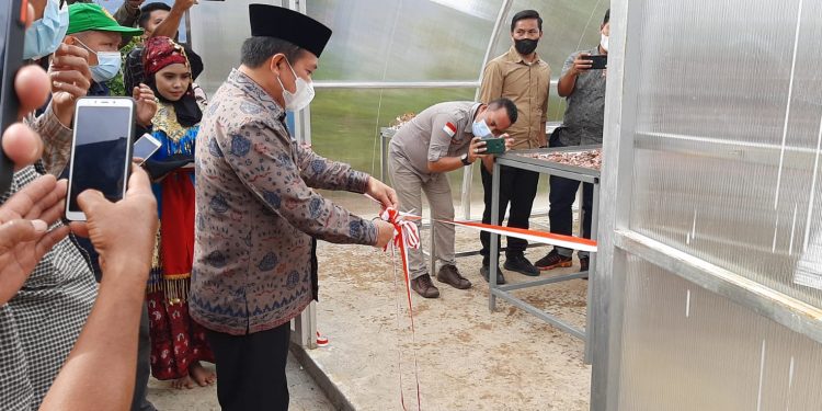 Gubernur Jambi Serahkan Bantuan Ke Merangin