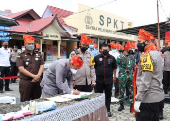 Selain  Musnahkan Ganja Seberat 80 Kg, Kapolda Jambi Resmikan Gedung SPKT Polres Merangin