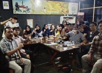 Kadis Sosial Merangin Ngopi Bareng Bersama Mahasiswa Pejuang Muda Kemensos