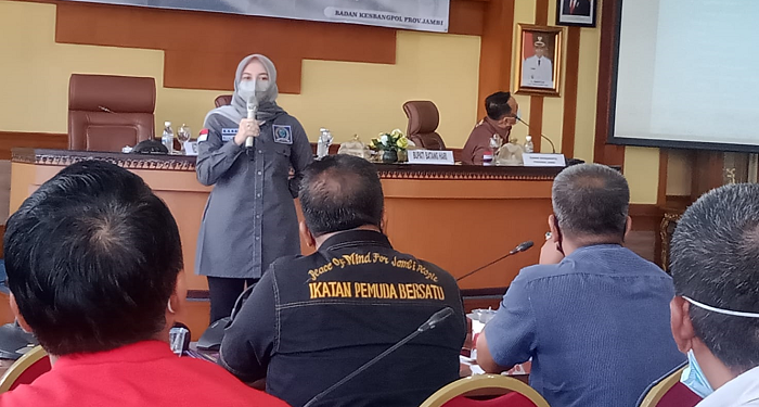 Ketua DPRD Batanghari Anita Yasmin Jadi Narasumber Sosialisasi Peran dan Fungsi Ormas dalam Pembangunan Daerah