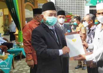 Kemenag Merangin Gelar HAB Ke-76, Bupati Serahkan Sertifikat Wakaf