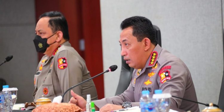 Kapolri Instruksikan Jajaran Turun Temui Warga, Jaga Kepercayaan Publik
