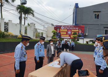 Kepala Ombudsman Jambi Jadi Saksi Penandatanganan Janji Kinerja Imigrasi Kelas 1 TPI 