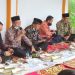Bupati H Mashuri Berbincang-Bincang dengan Camat dan Kabag