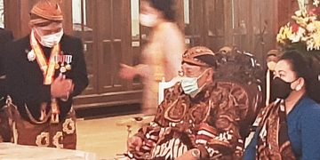 Bupati Merangin Dapat Gelar dari Keraton Surakarta