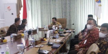 Gubernur Al Haris Harap OJK Bantu Dorong Pertumbuhan Ekonomi