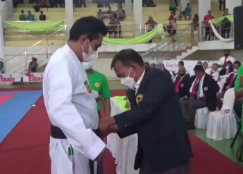 Bupati Fadhil Arief Buka Kejuaraan Karate Open Plus Batanghari Cap
