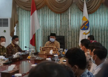 GubernurJambi Pastikan Persedian Minyak Sayur Aman