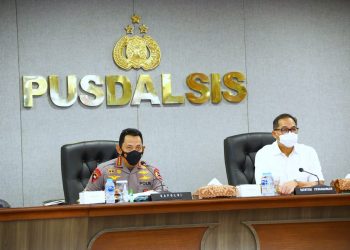 Kapolri Instruksikan Kapolda  Pastikan Minyak Goreng Tersedia di Pasar Tradisional dan Modern