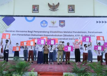 Kegembiraan Penyandang Disabilitas Setelah Memiliki KTP-el dan KIA