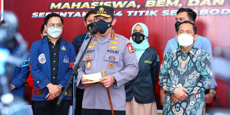 Kapolri Kejar Target Vaksin Booster Agar Warga Miliki Kekebalan Jalani Aktivitas Ramadan