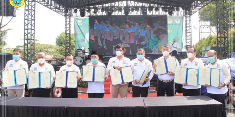 Wabup Muaro Jambi Tandatangani MoU Gerakan Sungai Batanghari Bersih