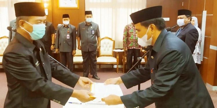 Bupati Merangin Kukuhkan 3 Pejabat Eselon Dua, Salah Satu Kadis Lingkungan Hidup