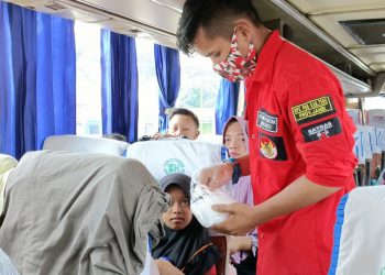 Turun ke Terminal, PBB Tebo Ajak Calon Pemudik Lakukan Vaksinasi Booster dan Perketat Prokes