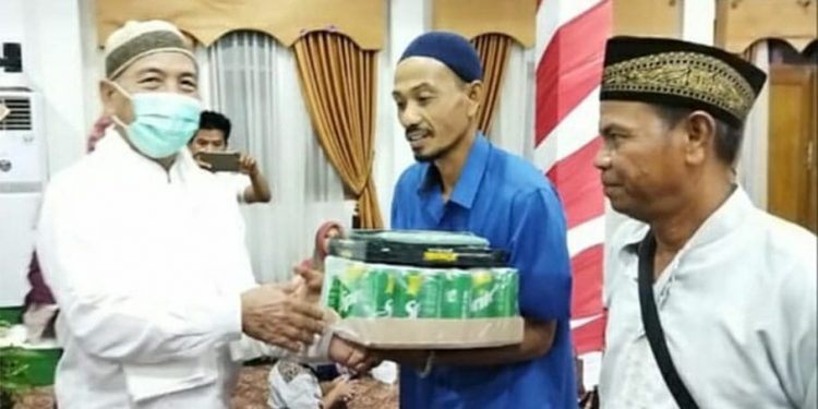 Buka Puasa Bersama Pasukan Orange, Bupati Beri Bingkisan 