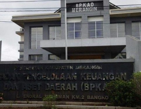 BPKAD Merangin Salurkan Dana THR 2022 dan Tambahan Penghasilan Ke ASN Total Lebih Kurang Rp 29 Milyar