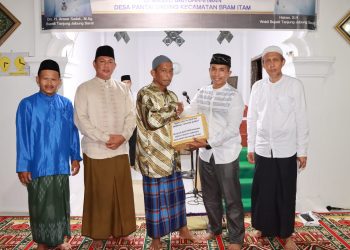 Pemkab Tanjab Barat Safari Ramadhan Perdana di Kecamatan Bram Itam