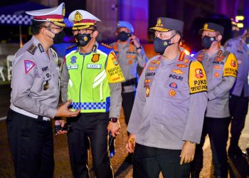 Kapolri Tinjau Langsung Tol Cikampek, Pastikan One Way-Contraflow Berjalan Lancar