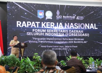 Buka Rakernas Forsesdasi, Sekjen Kemendagri Ingatkan Aparatur mengenai Tugas Pelayanan