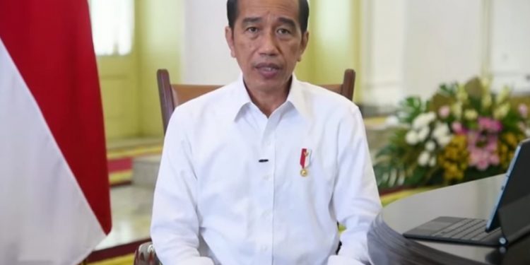 Presiden Jokowi Perbolehkan Masyarakat Tidak Gunakan Masker di Area Terbuka
