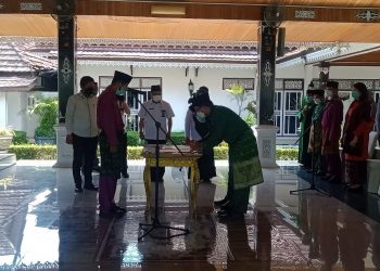Sekda Batanghari Lantik 15 Pejabat Eselon III dan IV