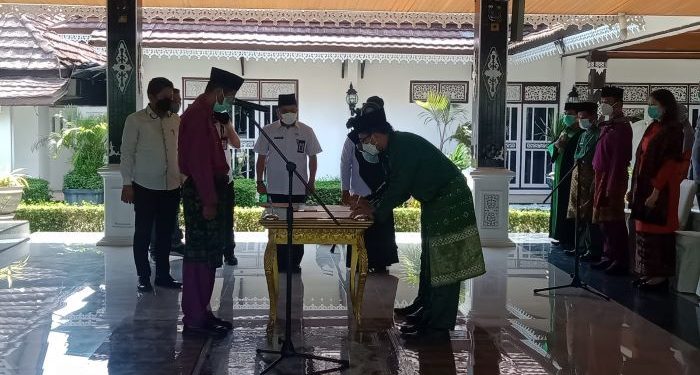 Sekda Batanghari Lantik 15 Pejabat Eselon III dan IV