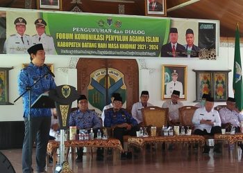 Delapan Orang Setiap Kecamatan Dilantik Oleh Bupati Batanghari di Serambi Rumah Dinas