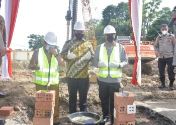 Kapolda Jambi Lakukan Peletakan Batu Pertama Pembangunan Gedung Siginjai Sakti Wira Bhakti 